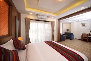 Hotel Sherpani