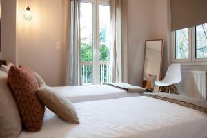 Cozy apt near the Acropolis