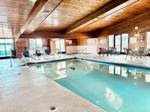 Village Inn on the Lake - Two Rivers