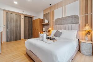 Woody Studio Agile Bukit Bintang by RumaBnB
