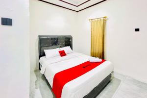 RedDoorz at Hardi Homestay near Funland Berastagi