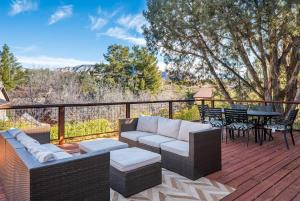 Desert Luxe Design Fun home with Amazing Views for Family