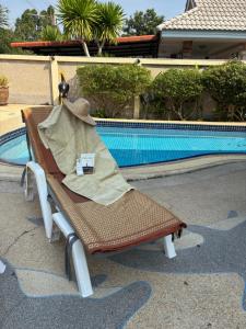 Cozy pool villa Cha Am