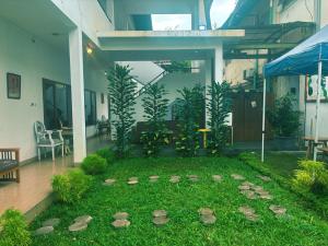 yaemal frances hotel