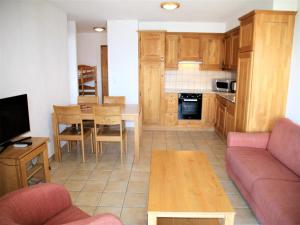 Cozy Apartment With Valley Views
