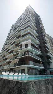 Bright Studio Burj Khalifa & Canal Views Pool