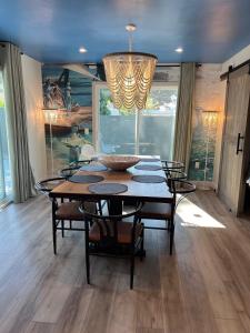 MagicwayVillas Avetar Villa - 5 Bedroom 3 Bath - Spa and Splash Pad