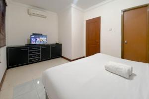 Spacious Luxury 2BR at Majesty Apartment By Travelio