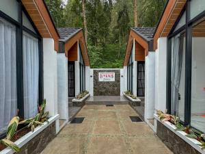 Diyanis Glamping Sekipan Tawangmangu Mitra RedDoorz