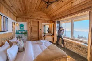 SaffronStays Top Tibba Chalets - Dhanaulti