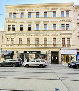 Retro style in centrum Prague Andel