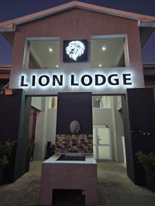 Lion Lodge
