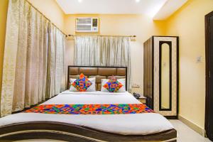 FabHotel Aayash - Nr City Center Metro Station