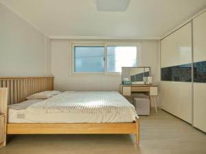 Plantree filled with the charm of the East and the atmosphere of the West