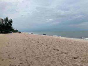 Issara Village 3 Bed Townhouse with a pool Cha-Am, Huahin