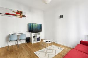 Chic and comfortable studio near Paris
