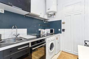 Chic and comfortable studio near Paris