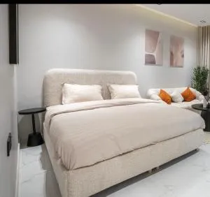 استديو الهدوء - Mugharrizāt