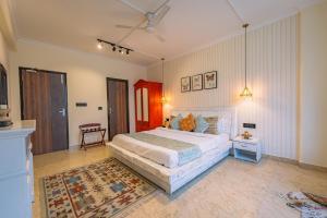 ALOHA On The Ganges 2BHK Ganga Facing 408