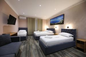 Superior Family Room room in Hotel Salvadore