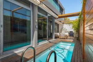 Designer 2-Bed Villa - Ocean Views & Pool