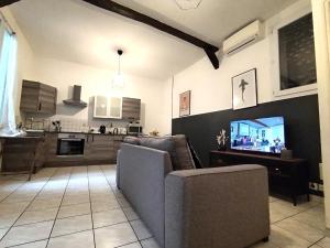 Appartements A Deux Pas des Halles - Hypercentre - Ideal Couple : photos des chambres