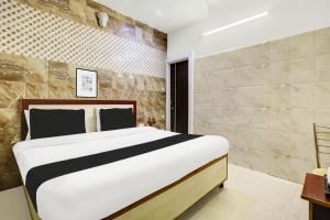 Hotel O Jammu Near Ragunath Bazaar Formerly GoodWill