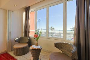 Hotels Logis Hotel & Restaurant Mediterranee : photos des chambres