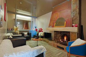 Hotels Logis Hotel & Restaurant Mediterranee : photos des chambres