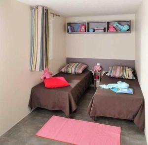 Campings Camping 4 etoiles - Parc aquatique - efaaa0 : photos des chambres
