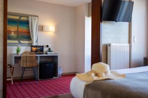 Hotels Logis Hotel & Restaurant Mediterranee : photos des chambres
