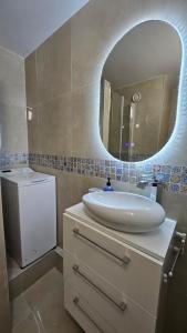 Appartements Le Valentina - Chambres au pied du lac et du metro : photos des chambres