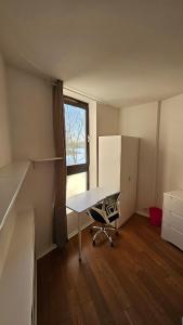 Appartements Le Valentina - Chambres au pied du lac et du metro : photos des chambres