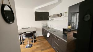 Appartements Le Valentina - Chambres au pied du lac et du metro : photos des chambres