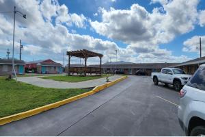 Gulfway Motel By OYO Near Airport I 37