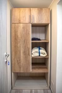 Zimmer mit Kingsize-Bett