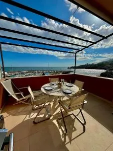 Appartement avec vue sur le port de la Figueirette - Espéro-Pax