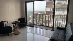 Condotel810byWVtowers1&2