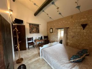 Le Relais des Chevaliers "La Chambre des Templiers"