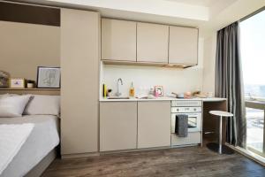 Vita Student-Only Premium plus Studio Telephone House