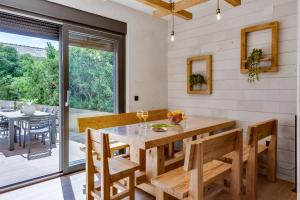 Villa Maiorum with indoor heated pool