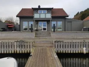 Great cabin by the sea Farsund - Borhaug