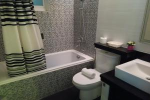 Jo Carters Hotel and Suites Angeles City