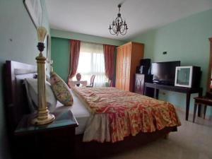 SS-3448Seaview Studio wooden villa