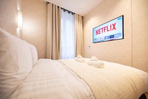 CIA - Nation - Lovely Parisian Escape