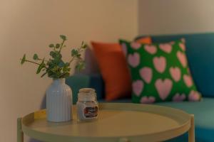 Room 40ㅣprivateㅣWiFiㅣNetflixㅣcozyㅣ3min Suyu Stn