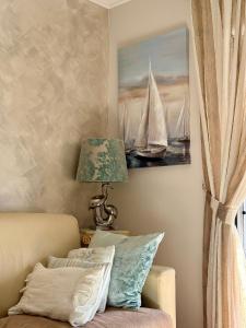 CECILIA Holiday Apartment, Private Parking Included