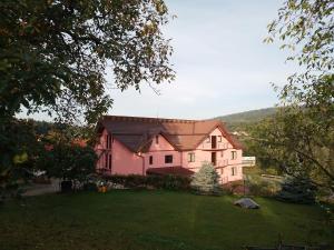 Casa Dorin Capacitate Autocar