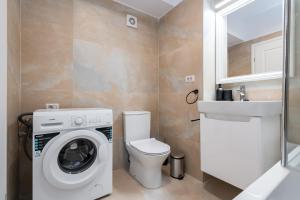 Central Residence Apartment 712