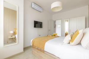 Living4Malaga Marin Sky Apartment